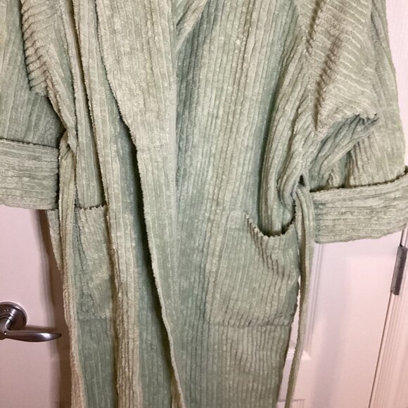 Vintage Diamond Tea Green Women's Bath Robe Size M-L Shoulder Pads Bathrobe - Picture 5 of 13